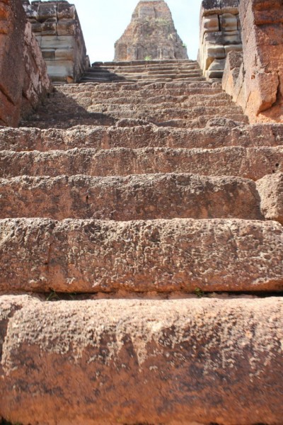 Super steep stairs were pretty common in the temples