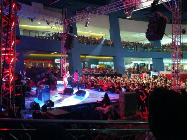 A concert at the Mall of Asia