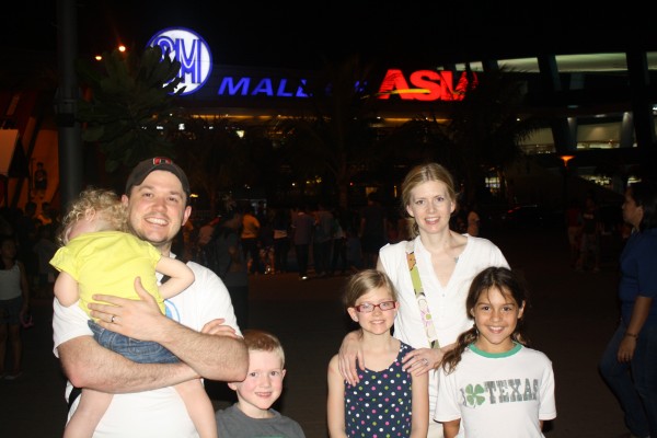 We tried watching the fireworks at The Mall of Asia, but they didn't have any because of the holiday weekend