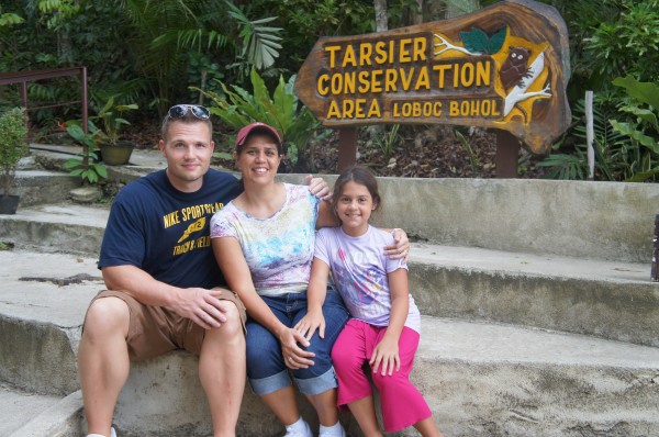 You can see Tarsiers (smallest primate) at Bohol.