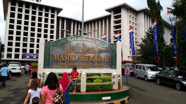 Istiqlal Mosque is the National Mosque of Indonesia and we were told President Barack Obama visited here in 2010