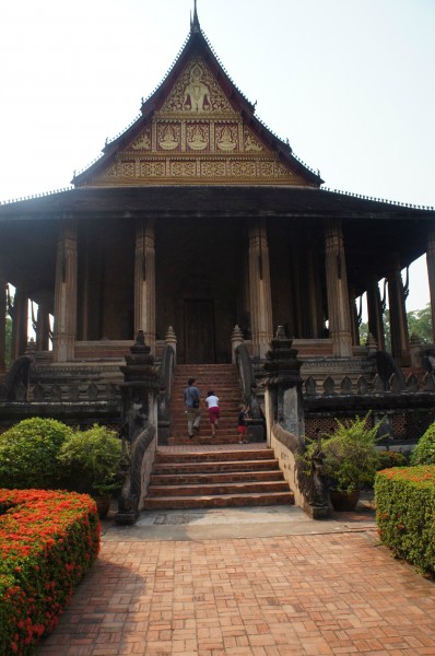 Ho Pra Keo in Vientiane  was originally constructed in 1565 as the Lao royal family’s personal chapel, and as a home for the Emerald Buddha after it was snatched from northern Siam (Thailand). This sacred jade statue was reclaimed by the Siamese in 1778 and now sits in Wat Phra Kaew in Bangkok which we saw in 2013.