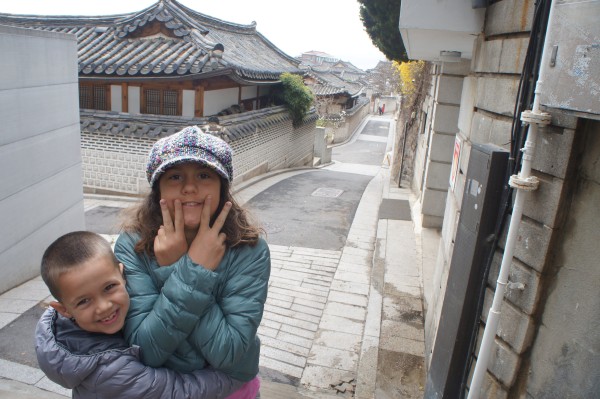 We walked the streets of Bukchon-ro where people live in the old style Korean homes.