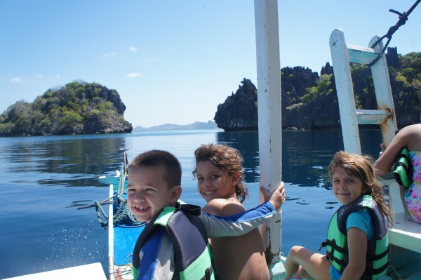 The kids are ready for an adventure. We decided to have a private island hopping tour.