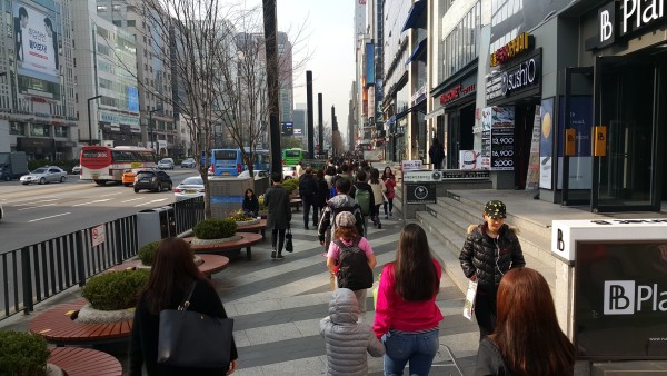 We walked around the street of Gangnam.