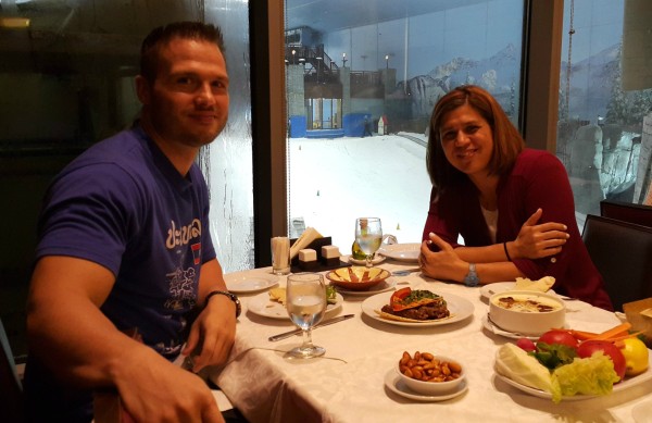 We had a delicious dinner at ? where we were also able to watch people who were at "Ski Dubai"