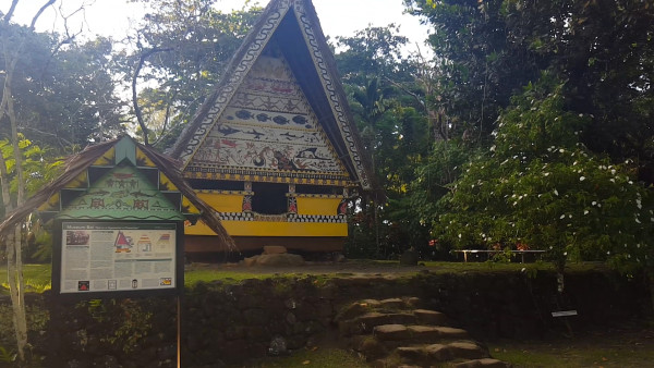 Our driver turned into our tour guide and took us to see a Palau Bai home. These homes were used like a city hall to discuss all matters for the villagers.