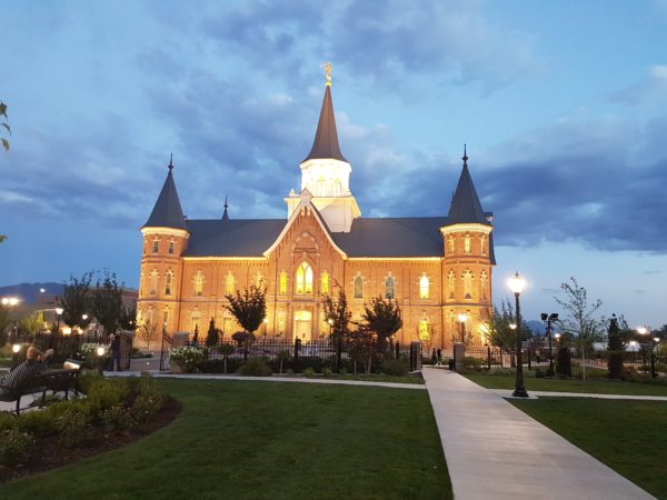 We ate ice cream on this Provo temple grounds and enjoy the scenery and company. A few days later we took the kids to this temple also.